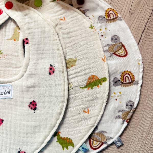 Bandanas de muselina estampada para las babas del bebé - Imagen 2